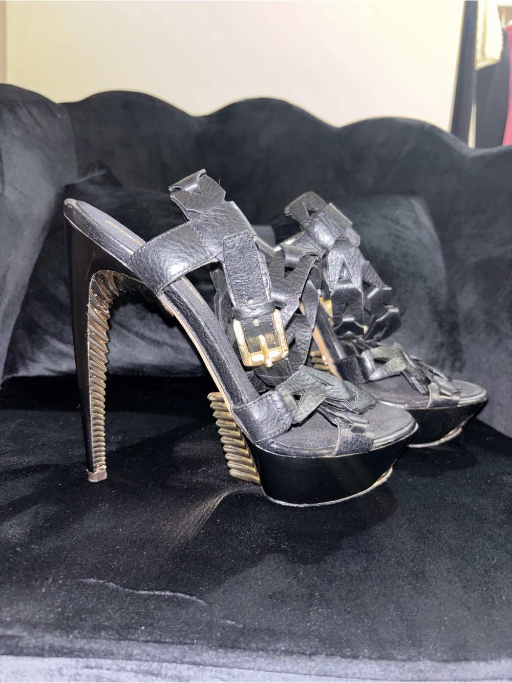 Dsquare2 spine heels